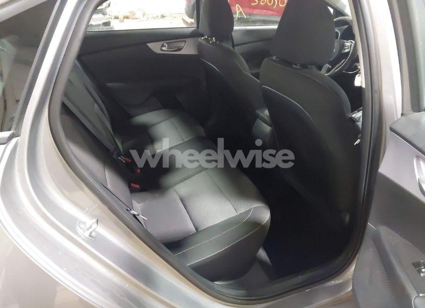 Photo 8 of 2024 Kia Forte LXS (VIN 3KPF24AD6RE744008)