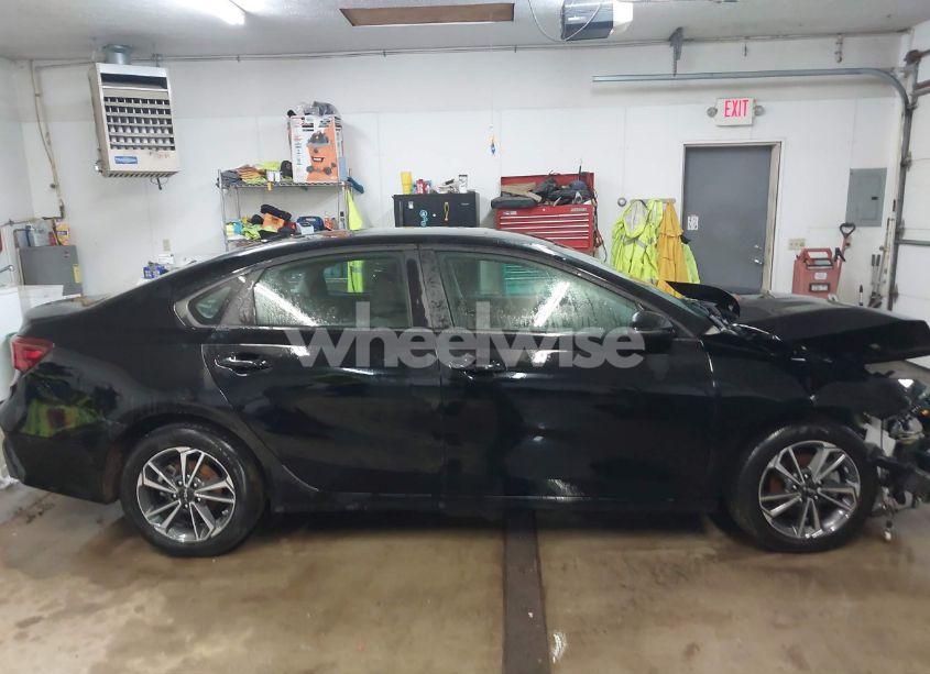 Photo 14 of 2024 Kia Forte LXS (VIN 3KPF24AD6RE749967)