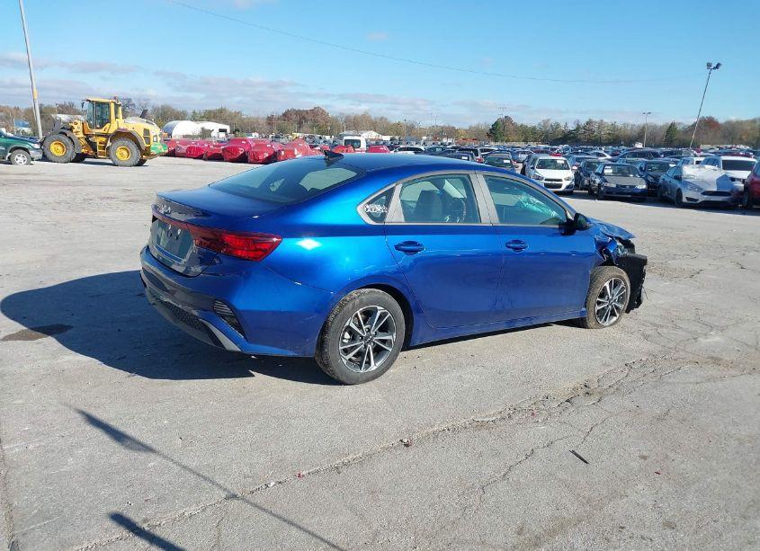 Photo 4 of 2024 Kia Forte LXS (VIN 3KPF24AD6RE769751)