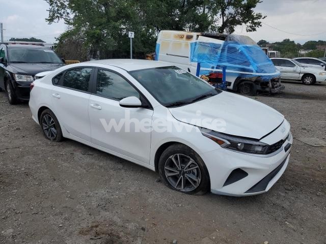 Photo 3 of 2024 KIA FORTE LX (VIN 3KPF24AD6RE778966)