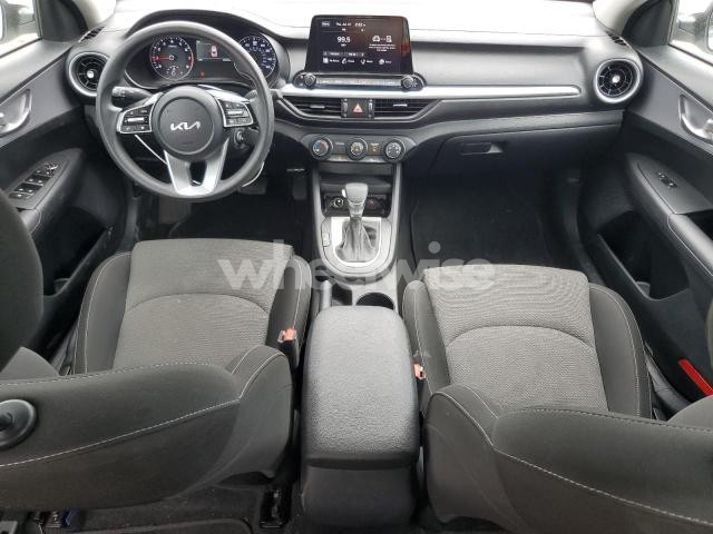 Photo 5 of 2024 KIA FORTE LX (VIN 3KPF24AD6RE778966)