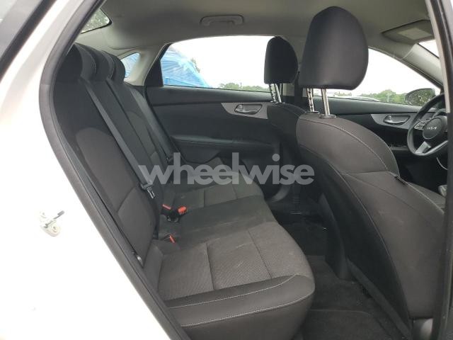 Photo 7 of 2024 KIA FORTE LX (VIN 3KPF24AD6RE778966)