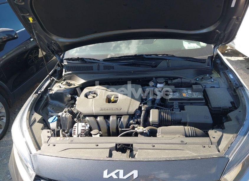 Photo 10 of 2024 Kia Forte LXS (VIN 3KPF24AD6RE788154)