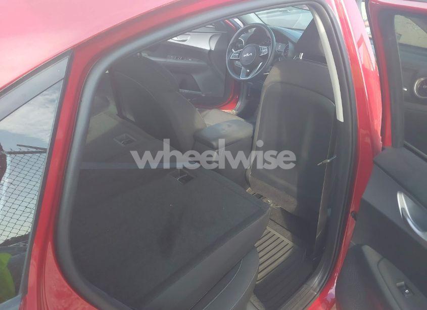 Photo 8 of 2024 Kia Forte LXS (VIN 3KPF24AD6RE789580)