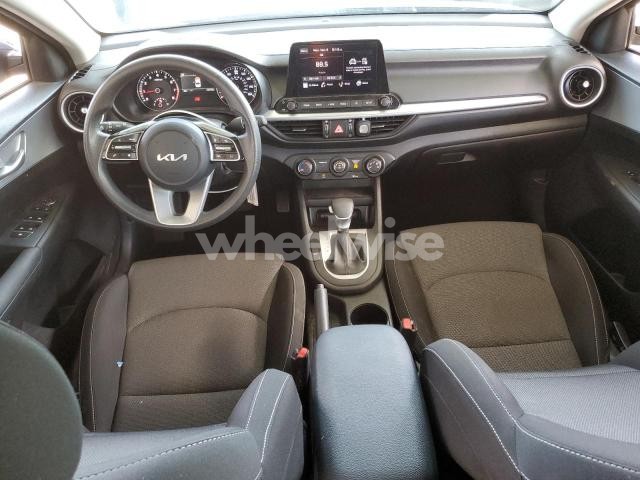 Photo 10 of 2024 KIA FORTE LX (VIN 3KPF24AD6RE798540)