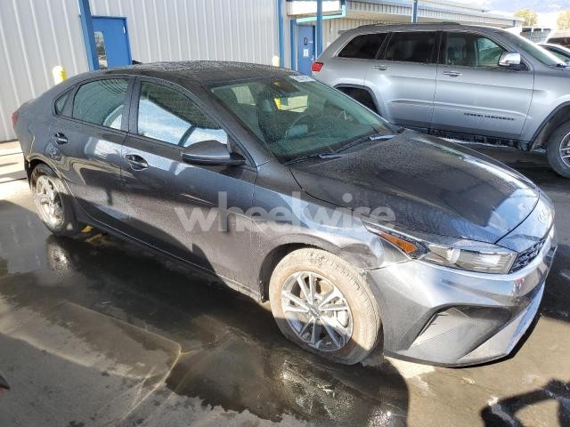 Photo 2 of 2024 KIA FORTE LX (VIN 3KPF24AD6RE798540)
