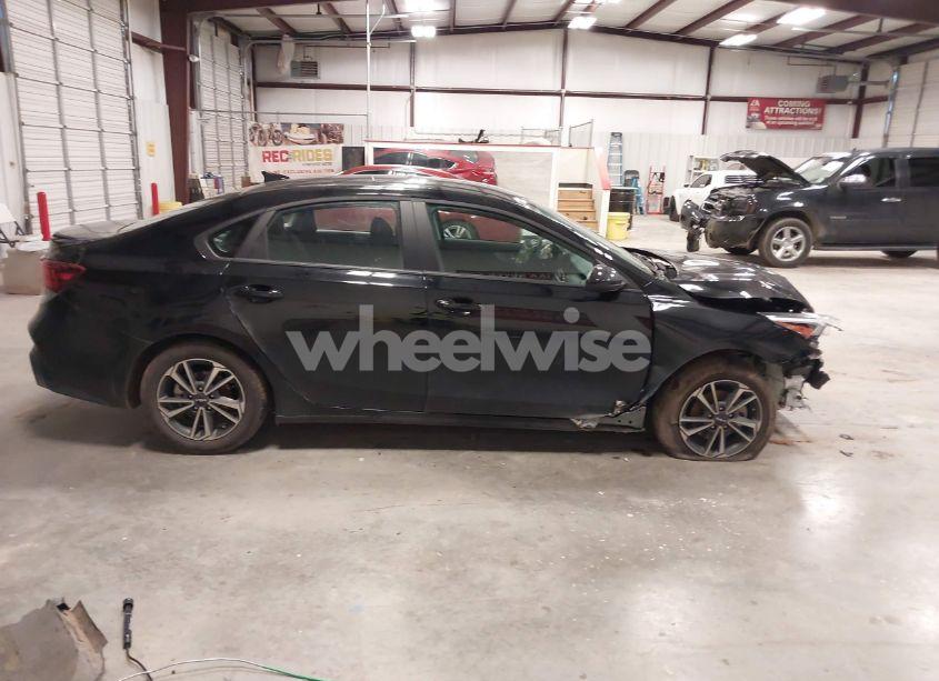 Photo 14 of 2024 Kia Forte LXS (VIN 3KPF24AD6RE800819)