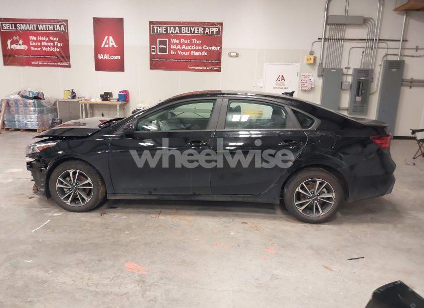 Photo 15 of 2024 Kia Forte LXS (VIN 3KPF24AD6RE800819)