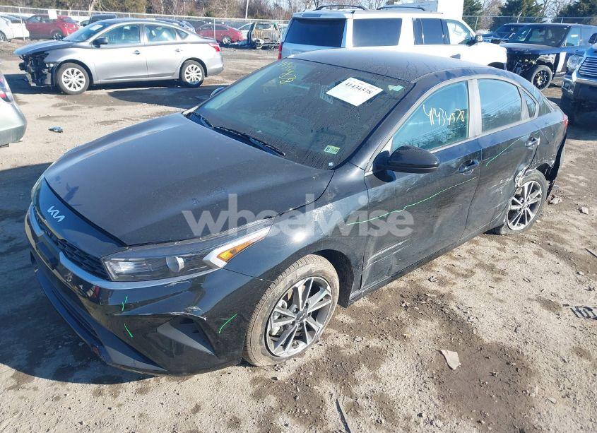 Photo 2 of 2024 Kia Forte LXS (VIN 3KPF24AD6RE806846)