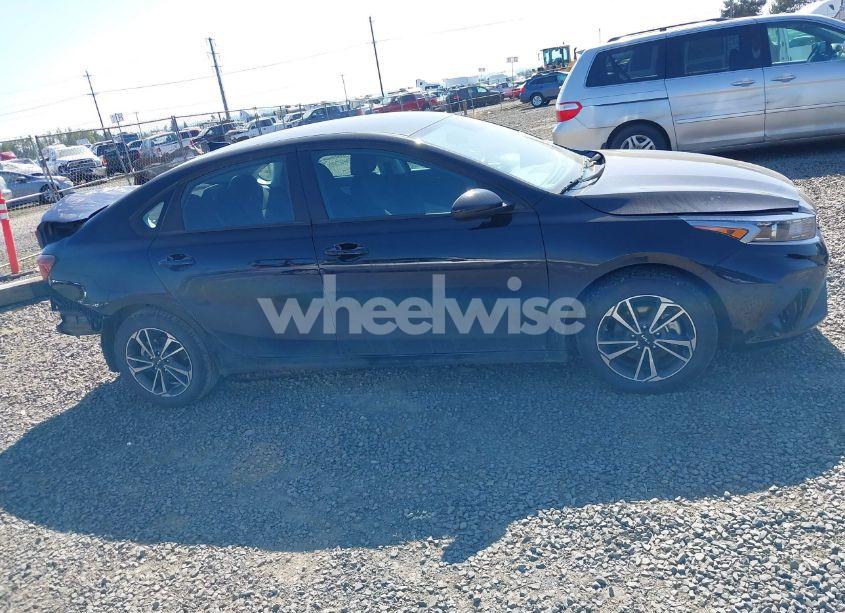 Photo 13 of 2024 Kia Forte LXS (VIN 3KPF24AD6RE826949)