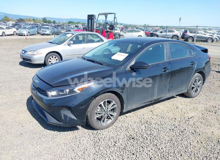 Photo 2 of 2024 Kia Forte LXS (VIN 3KPF24AD6RE826949)
