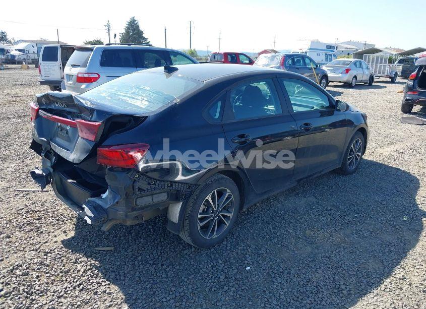 Photo 4 of 2024 Kia Forte LXS (VIN 3KPF24AD6RE826949)