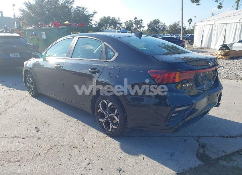 Photo 3 of 2019 Kia Forte LXS (VIN 3KPF24AD7KE014842)