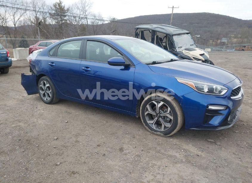 2019 Kia Forte LXS (VIN 3KPF24AD7KE034475) main photo