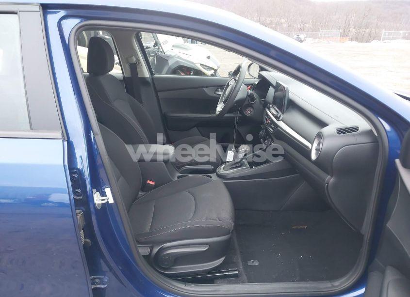 Photo 5 of 2019 Kia Forte LXS (VIN 3KPF24AD7KE034475)