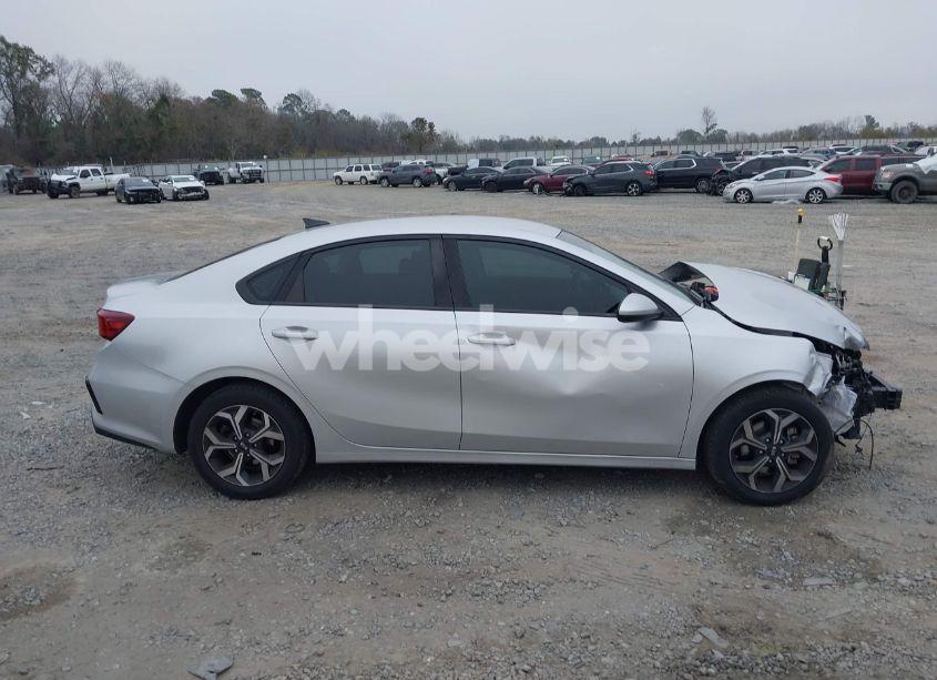 Photo 13 of 2019 Kia Forte LXS (VIN 3KPF24AD7KE040180)