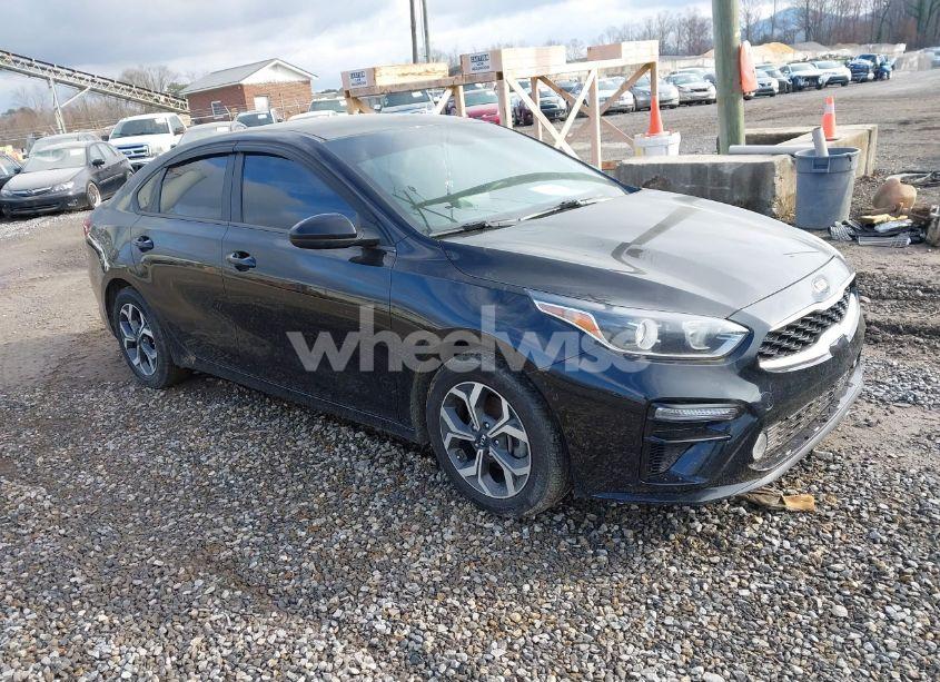 2019 Kia Forte LXS (VIN 3KPF24AD7KE083353) main photo