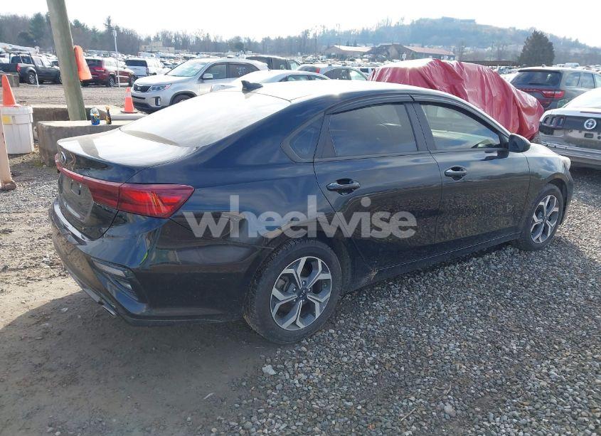 Photo 4 of 2019 Kia Forte LXS (VIN 3KPF24AD7KE083353)