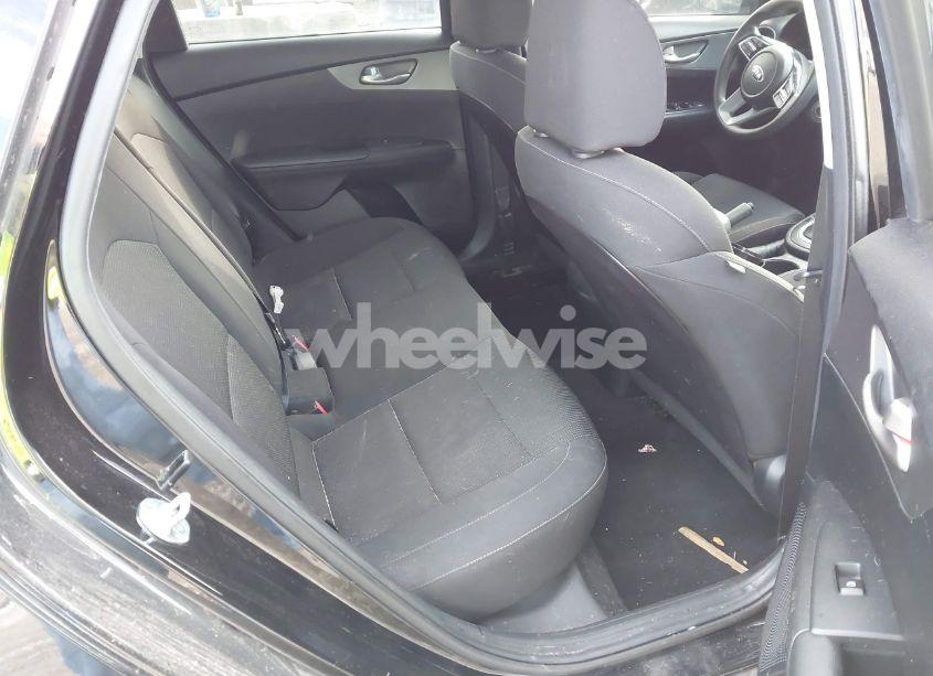 Photo 8 of 2019 Kia Forte LXS (VIN 3KPF24AD7KE083353)