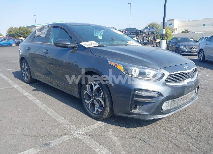 2019 Kia Forte LXS (VIN 3KPF24AD7KE090139) main photo