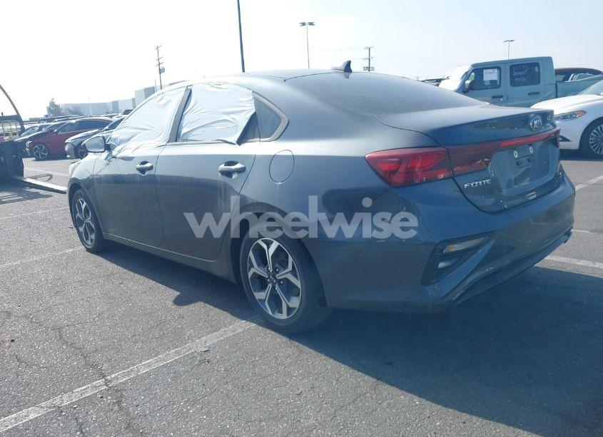 Photo 3 of 2019 Kia Forte LXS (VIN 3KPF24AD7KE090139)