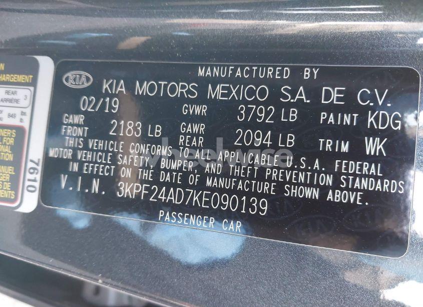 Photo 9 of 2019 Kia Forte LXS (VIN 3KPF24AD7KE090139)