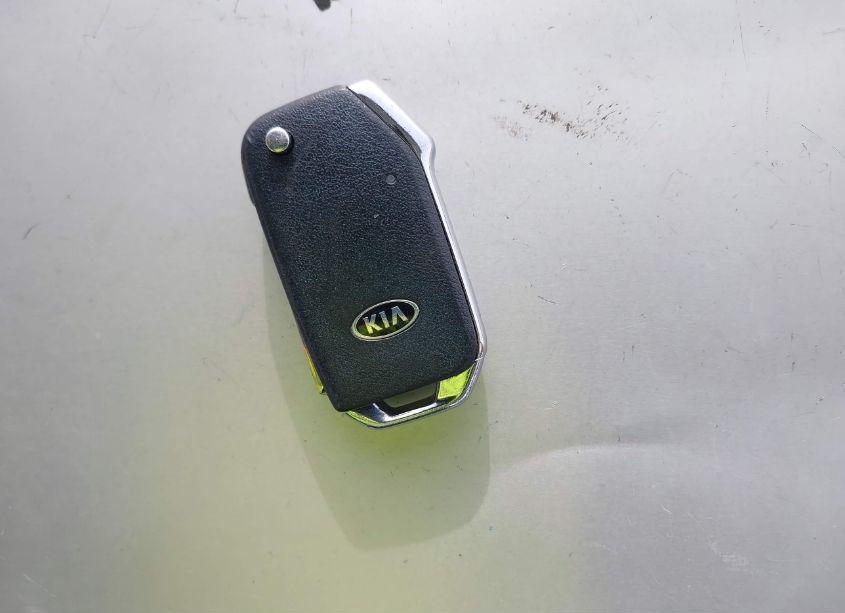 Photo 11 of 2019 Kia Forte LXS (VIN 3KPF24AD7KE094403)