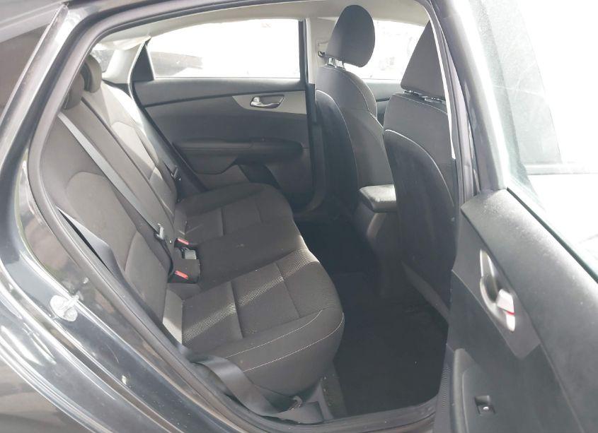 Photo 8 of 2019 Kia Forte LXS (VIN 3KPF24AD7KE094403)