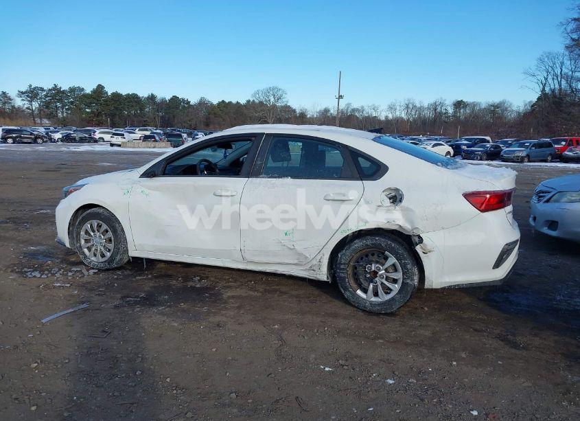 Photo 14 of 2019 Kia Forte FE (VIN 3KPF24AD7KE097298)