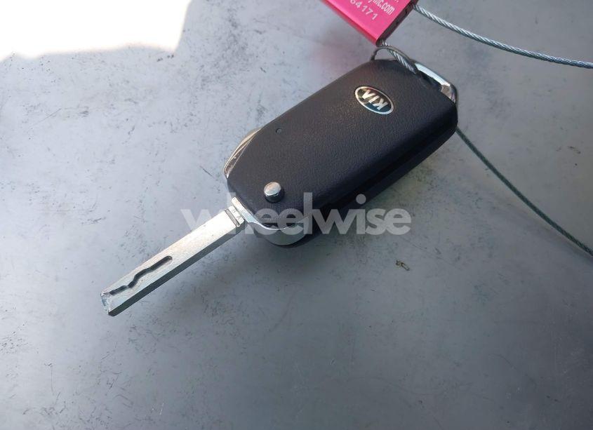 Photo 11 of 2019 Kia Forte FE (VIN 3KPF24AD7KE097611)