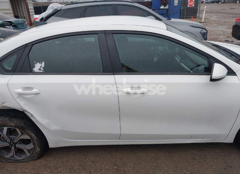 Photo 13 of 2019 Kia Forte LXS (VIN 3KPF24AD7KE099388)