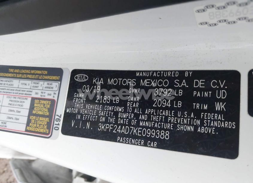 Photo 9 of 2019 Kia Forte LXS (VIN 3KPF24AD7KE099388)