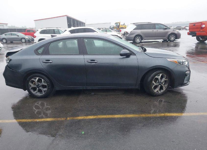 Photo 13 of 2019 Kia Forte LXS (VIN 3KPF24AD7KE123592)