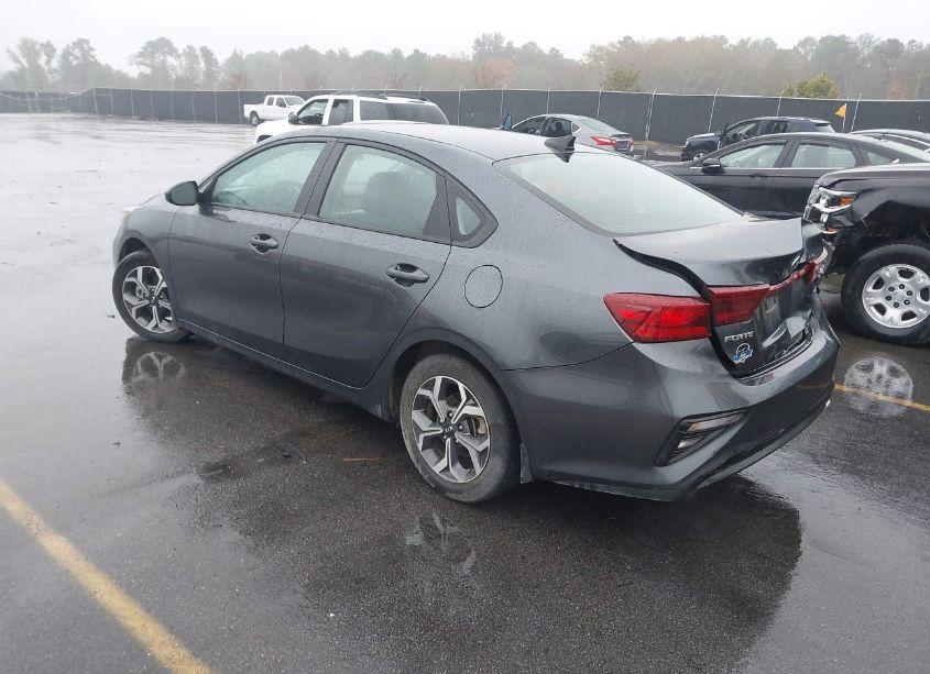 Photo 3 of 2019 Kia Forte LXS (VIN 3KPF24AD7KE123592)