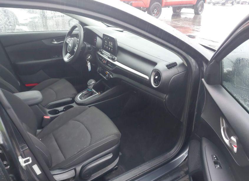 Photo 5 of 2019 Kia Forte LXS (VIN 3KPF24AD7KE123592)