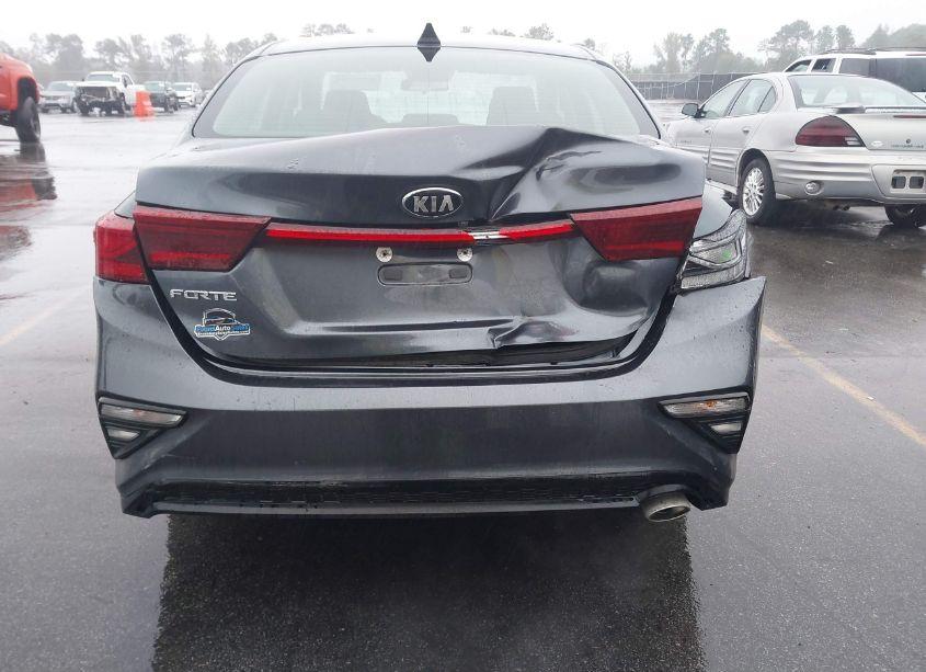 Photo 6 of 2019 Kia Forte LXS (VIN 3KPF24AD7KE123592)