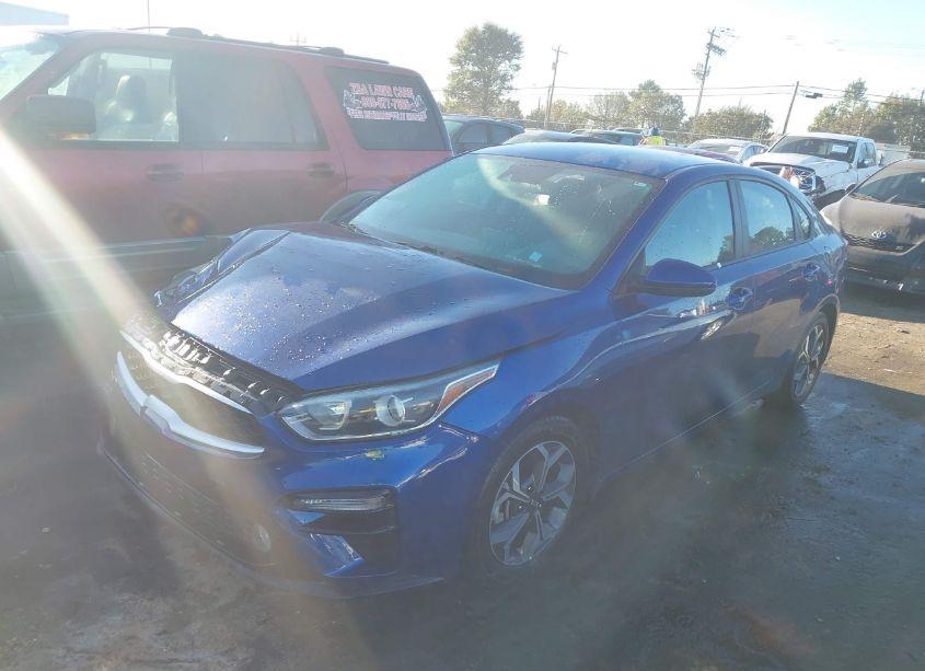 Photo 2 of 2019 Kia Forte LXS (VIN 3KPF24AD7KE132308)