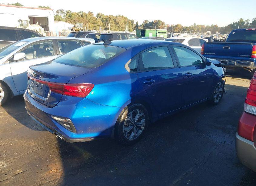 Photo 4 of 2019 Kia Forte LXS (VIN 3KPF24AD7KE132308)