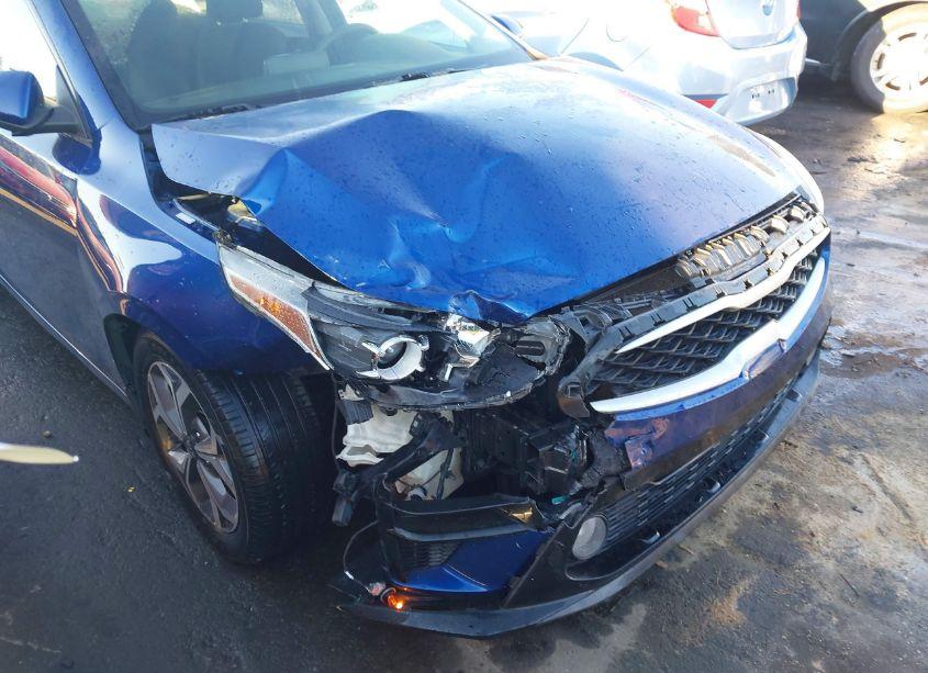 Photo 6 of 2019 Kia Forte LXS (VIN 3KPF24AD7KE132308)