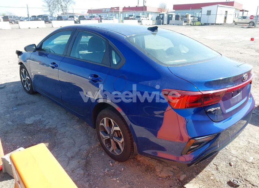 Photo 3 of 2019 Kia Forte LXS (VIN 3KPF24AD7KE133295)