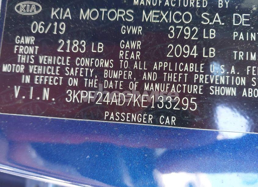 Photo 9 of 2019 Kia Forte LXS (VIN 3KPF24AD7KE133295)