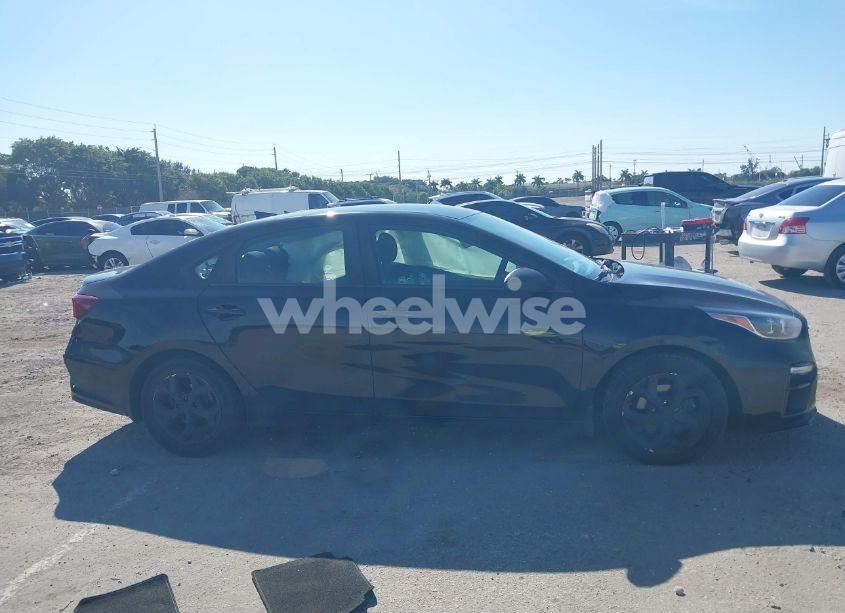 Photo 13 of 2019 Kia Forte LXS (VIN 3KPF24AD7KE133877)