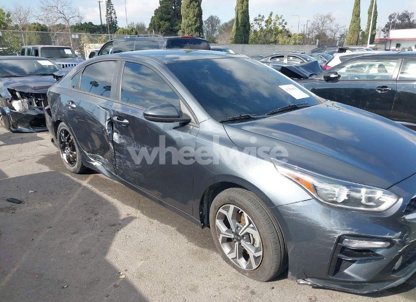 Photo 13 of 2019 Kia Forte LXS (VIN 3KPF24AD7KE138688)