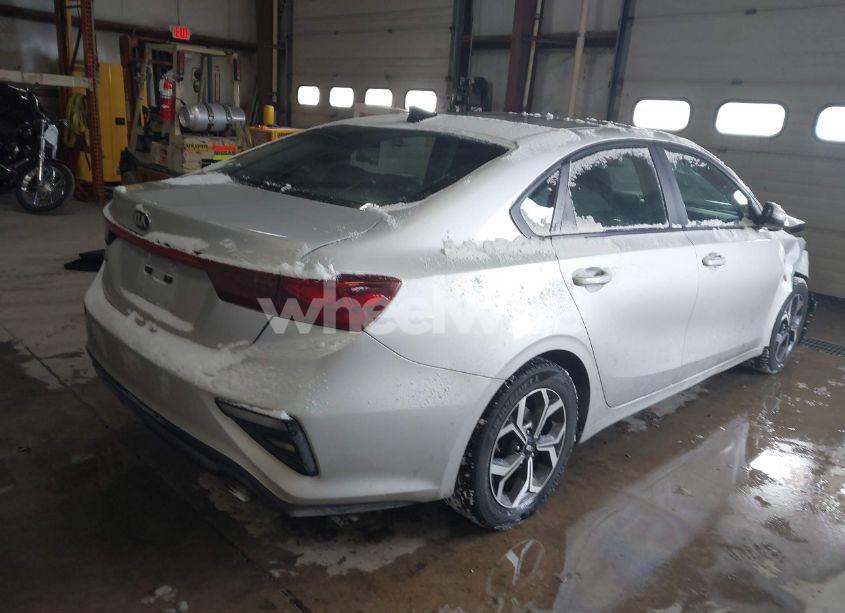 Photo 4 of 2020 Kia Forte LXS (VIN 3KPF24AD7LE143052)