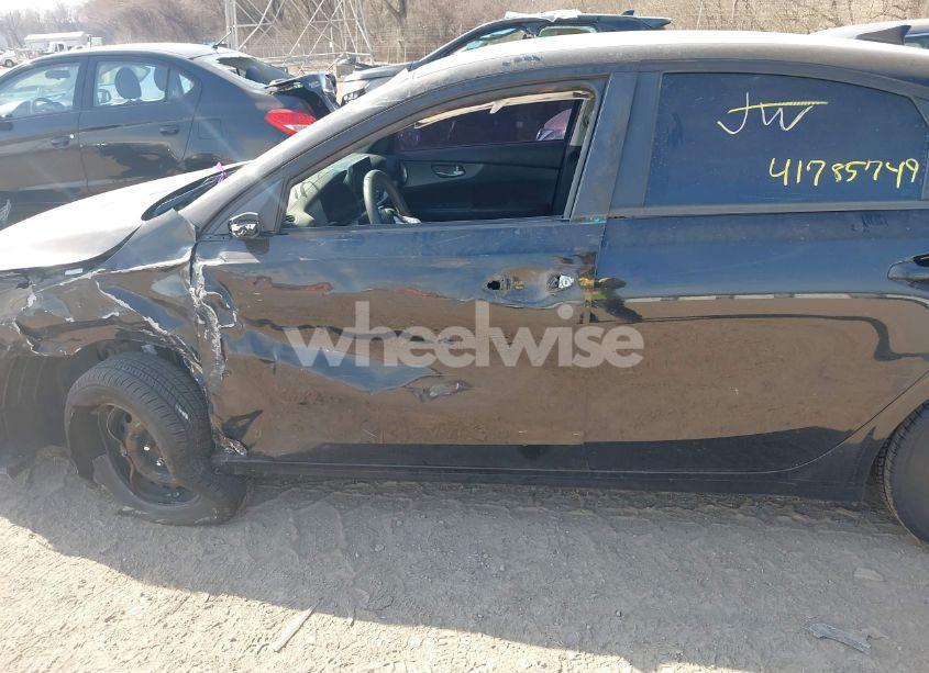 Photo 15 of 2020 Kia Forte FE (VIN 3KPF24AD7LE160160)