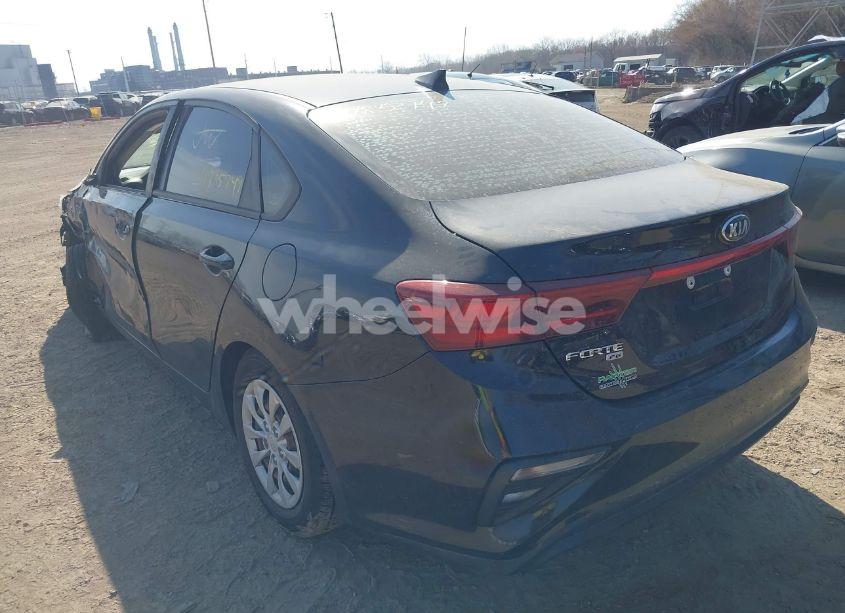 Photo 3 of 2020 Kia Forte FE (VIN 3KPF24AD7LE160160)
