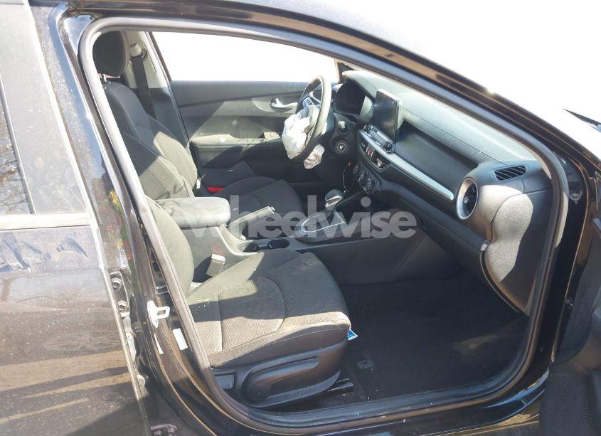 Photo 5 of 2020 Kia Forte FE (VIN 3KPF24AD7LE160160)