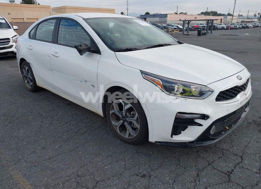 2020 Kia Forte LXS (VIN 3KPF24AD7LE227193) main photo
