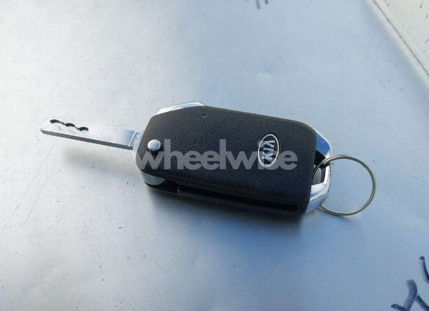 Photo 11 of 2020 Kia Forte LXS (VIN 3KPF24AD7LE227193)