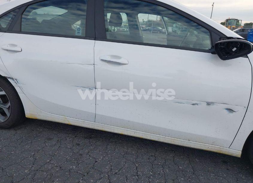 Photo 6 of 2020 Kia Forte LXS (VIN 3KPF24AD7LE227193)